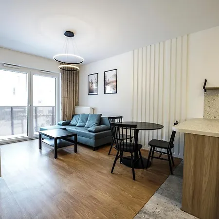 Apartment Wichrowa 6c *
